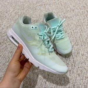 Nike Women Air Max Thea Sporty Streetwear Athletic Casual Everyday Sneakers